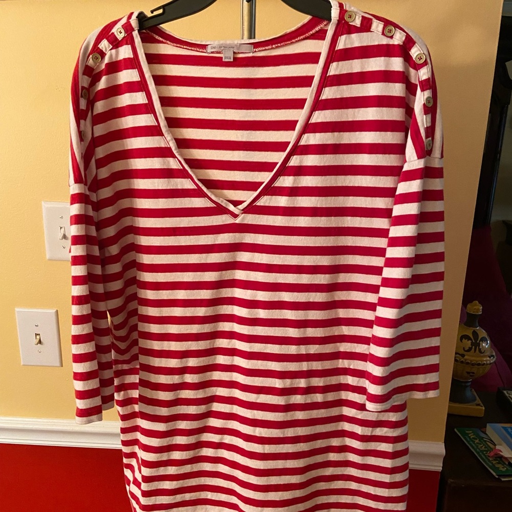 A really cute shirt that is In like new condition.